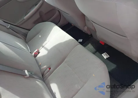 2010 Toyota Corolla Le z USA, uszkodzony, nr VIN 2T1BU4EE7AC258404